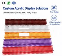 Supports de carreaux en acrylique de 17,5 pouces et 20 pouces avec bord festonné et gravure de logo personnalisée 	 119 	 Ensemble de 4 supports de Mahjong en gros