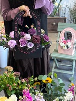 Panier à fleurs portable en papier personnalisable, durable et de haute qualité, très vendu en 2024, adapté aux bouquets de cadeaux de vacances