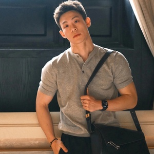 Camiseta de Manga Corta con Cuello Henry, Estilo Casual, Tejido Sólido, para Hombre, Verano, Transpirable, con Puños Ajustados - Product Image 3