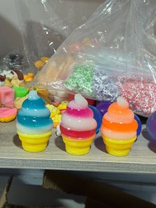 Juguete Antiestrés de Gelatina con Purpurina en Forma de Medusa de NEEDOH, para Niños y Adultos, Alivio de la Ansiedad, Juego Sensorial - Product Image 4