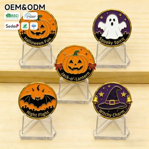 Moneta in PVC morbido e silicone con espositore in acrilico - Moneta commemorativa di Halloween per eventi Trick-or-Treat - Product Image 5