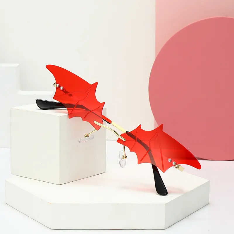 새로운 디자인 가장 인기있는 다채로운 성인 성격 박쥐 선글라스