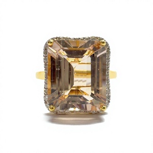 Anillo de Diamante Cultivado en Laboratorio con Corte Esmeralda y Redondo, 5.72 CT, Oro Amarillo de 18K, Joyería Fina de Lujo para Compromiso, Boda - Product Image 1
