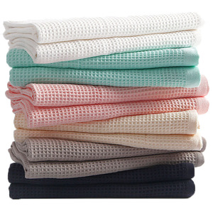 Serviette gaufrée 100% coton hôtel serviettes <span class=keywords><strong>de</strong></span> <span class=keywords><strong>spa</strong></span> léger blanc coton gaufré ensemble <span class=keywords><strong>de</strong></span> serviettes <span class=keywords><strong>de</strong></span> bain - Product Image 2