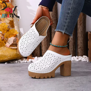 Zapatos de Tacón Grueso con Diseño Calado para Mujer, Talla Grande, Punta Redonda, Suela de PU Resistente, Estilo Casual, Sin Cordones - Product Image 1