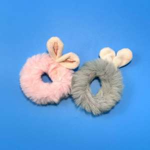 Versátil coletero de peluche con orejas de conejo para mujer, con detalles de animales de dibujos animados en 3D, estilo lindo y suave, perfecto para otoño y - Product Image 3