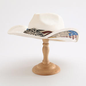 Sombrero <span class=keywords><strong>Vaquero</strong></span> de Ala Ancha de Gamuza de Alta Calidad con Detalles de Águila y Bandera para Viajes Casuales y Uso Profesional - Product Image 3