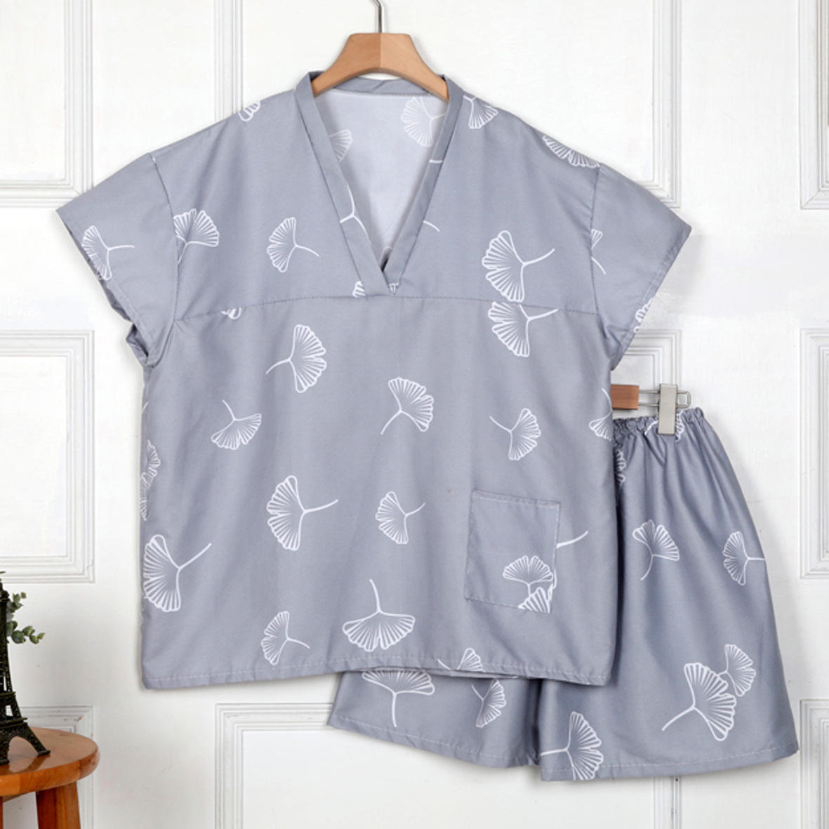 Feuille de ginkgo gris