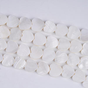 Cuentas de Concha Blanca de Agua Dulce en Forma de Corazón de 14-15 mm, Material para Hacer Pendientes Hechos a Mano, Características de Hueso de Coral, Patrones de Flores y Arroz - Product Image 2
