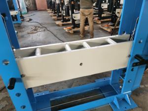 مكبس هيدروليكي صغير متعدد الوظائف كهربائي صناعي سعر مكبس هيدروليكي لكمة الإطار بالطن <span class=keywords><strong>H</strong></span> - Product Image 4