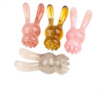 Outil de massage facial en résine en forme d'oreille de lapin, gratte-nez Gua Sha, vente en gros, logo personnalisé, lifting de la mâchoire, drainage lymphatique