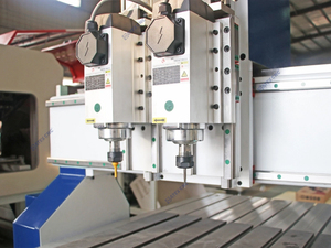 Nhà máy bán hàng trực tiếp của nhỏ dual-trục chính <span class=keywords><strong>CNC</strong></span> <span class=keywords><strong>Router</strong></span>, mà có thể được sử dụng để sản xuất khuôn mẫu, Mặt dây chuyền quà boxespuzzles, vv. - Product Image 4