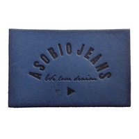 Logo personnalisé en relief Jeans Patch en cuir véritable étiquette et étiquettes en cuir pour sacs à vêtements chaussures Top OEM personnalisé