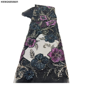 Pizzo Bianco Ricamato a Rete con Fiori di Rosa per Abiti da Sposa e da Cerimonia Donna - Product Image 1