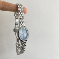 Elliptische Kettenuhr mit Stahlarmband, Einzigartige Damen-Armbanduhr, Modische Uhr für Individuelle Frauen