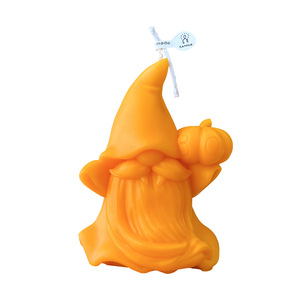 Candela Profumata in Cera di Soia Creativa e Originale a Forma di Nano per Decorazione Casa Regalo Olio San Valentino Ringraziamento Pasqua - Product Image 1