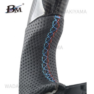 Volante de fibra de carbono PU genuino BM para <span class=keywords><strong>Mercedes</strong></span> Smart G 5-7 Aspecto de fibra de carbono real de 2017 - Product Image 3
