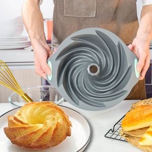 <span class=keywords><strong>Moule</strong></span> <span class=keywords><strong>à</strong></span> gâteau en mousseline de soie en <span class=keywords><strong>silicone</strong></span> double couleur <span class=keywords><strong>Moule</strong></span> <span class=keywords><strong>à</strong></span> <span class=keywords><strong>savarin</strong></span> rond antiadhésif pour la pâtisserie domestique et les outils de pâtisserie - Product Image 2