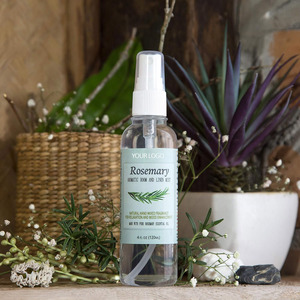 Spray per Tessuti e Ambienti al Rosmarino 4oz, Spray Aromatico Naturale Realizzato con Olio Essenziale di Rosmarino 100% Puro per una Fragranza Rilassante per la Casa - Product Image 2