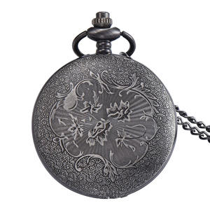 Orologio da taschino Vintage al quarzo con numeri romani arabi a catena con quadrante a fiore cavo stile antico per gli uomini regali di compleanno delle donne - Product Image 6