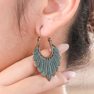 Pendientes colgantes de aleación bohemia para mujer, chapados en bronce antiguo, con diseño floral, joyería de moda, accesorio de estilo bohemio - Product Image 4