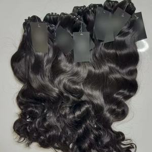 Extensions di <span class=keywords><strong>Capelli</strong></span> Umani Grezzi 100% Non Trattati, da Singolo Donatore, Doppia Trama, Ondulati <span class=keywords><strong>Naturali</strong></span>, Fasci Ricci Vietnamiti Birmani - Product Image 1