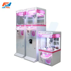 Jetonlu oyunlar merkezi için cazip fabrika satış ticari pençe makinesi Mini pençe makinesi