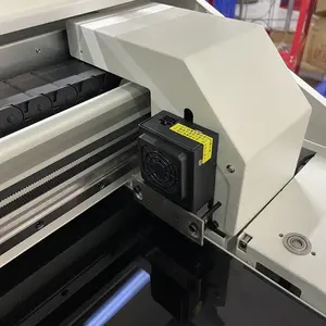 नई उच्च गुणवत्ता के डिजाइन A4 यूवी प्रिंटर XP600 सिर सीएमवाइके + W रंग Inkjet Flatbed प्रिंटिंग मशीन