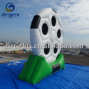 Portería de fútbol inflable para juego deportivo de tiro personalizado de 12' - Product Image 2