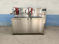 Nouveauté machine de remplissage de liquide semi-automatique 22L pour les applications de boissons eau pure 500ml boîte de sac d'azote à prix réduit