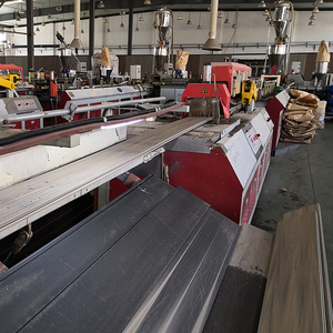 Hot Bán thiết kế hiện đại tếch WPC decking Board chải <span class=keywords><strong>Maple</strong></span> Gỗ nhựa composite sàn chống thấm nước cho sử dụng ngoài trời - Product Image 4