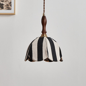 Lámpara Colgante Retro de Alta Gama para Sala de Café, Lámpara de Noche de Tela Hecha a Mano para Dormitorio, Lámpara Colgante Francesa Vintage a Rayas - Product Image 4