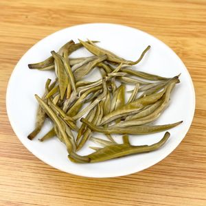 Thé vert parfumé au jasmin de qualité supérieure, feuilles de thé vert chinois au jasmin, fleur d'escargot, <span class=keywords><strong>Bi</strong></span> Luo Chun, thé vert au jasmin en feuilles détachées - Product Image 6