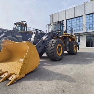 Chargeuse sur pneus articulée robuste LW1200KV, capacité de charge de 12000 kg, équipement robuste pour ports et entrepôts miniers - Product Image 4