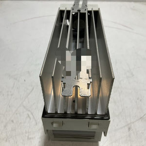 E82ev551_4c 8200 三相驱动器 0.55kw/0.75hp 400/500v 全新原装现货 工业自动化包 专用PLC编程 - Product Image 1