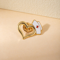 Broche en émail créative en forme de chapeau d'infirmière et d'outil médical, épinglette de la série Soins de Santé, accessoire pour vêtements et sacs