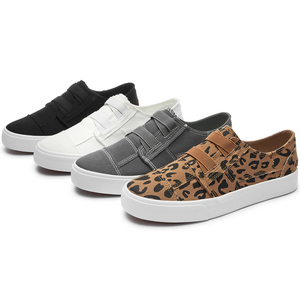 Chaussures en toile à enfiler pour femmes, style nouveau, personnalisées en gros, à tige basse, rose tie-dye, avec bande élastique - Product Image 1