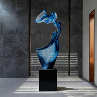 Sculpture en résine pour décoration intérieure, prix d'usine, grande taille, forme unique, art moderne, cadeau artistique pour les fêtes, sculpture au sol
