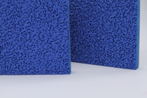 Tapete de Pista de Atletismo Antideslizante de Plástico y Caucho Usawegi para Campos Deportivos al Aire Libre con Absorción de Impactos Ecológica - Product Image 3