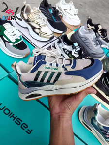 Chaussures de sport mixtes en gros, tendance mode, semelle souple, ultralégères, amorties, pour la course, avec empeigne en maille - Product Image 2