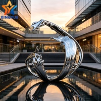 Sculpture d'ondes d'eau en acier inoxydable poli miroir sur mesure, statue abstraite de projection d'eau pour la décoration de jardin et de paysage extérieur