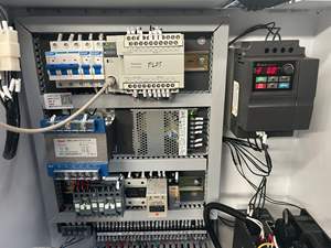 Machine de laminage semi-automatique pour carton ondulé, rouleaux de laminage et <span class=keywords><strong>feuilles</strong></span> de papier ondulé - Product Image 4