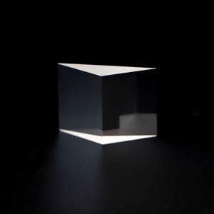 <span class=keywords><strong>Prisme</strong></span> triangulaire en verre optique, <span class=keywords><strong>prisme</strong></span> <span class=keywords><strong>de</strong></span> dispersion équilatéral, fabricant et fournisseur - Product Image 3