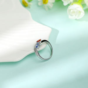 แหวนทองคำขาว 18K แท้ประดับมุกน้ำจืดทรงลูกแพร์สองเม็ดและพลอยไพลินหลากสีสัน สำหรับงานหมั้น งานแต่งงาน และงานเลี้ยงสุดหรู - Product Image 4