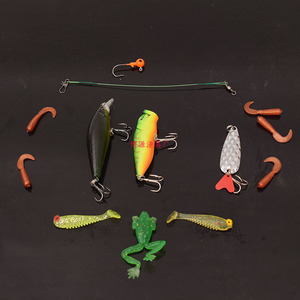 Kit de señuelos Bosource, juego de 4 piezas, cebo blando VIB, minnow, rana, spinner para pesca de lubina en agua dulce - Product Image 5