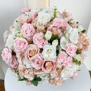 Vente d'usine : Boules de <span class=keywords><strong>fleurs</strong></span> artificielles en soie rose faites à la main, design moderne rouge pour centres de table de mariage, fête des Mères, Noël - Product Image 5