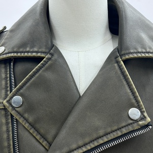 Giacca in Pelle PU Personalizzata per Donna, Lunghezza Corta, Stile Vintage con Design che Valorizza la Vita - Product Image 3