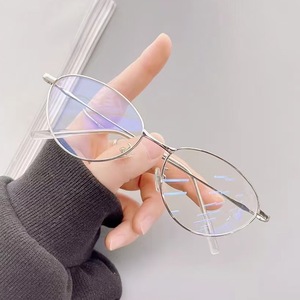 Gafas Ópticas Plateadas con Montura Completa Estilo Ojo de Gato, Lentes Transparentes, Montura Mediana para Mujer 2024 - Product Image 3