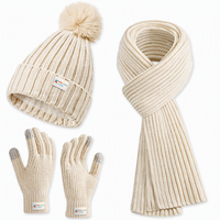 Ensemble bonnet, écharpe et gants tricotés d'hiver avec pompon, accessoires côtelés pour promotion de marque, sélection pour la vente au détail et en gros