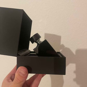 Luxury <b>Black</b> PU Leather Perfume Bottle Gift <b>Box</b>, Custom Logo Magnetic Perfume Packaging <b>Box</b> with Foam Insert - Product Image 4